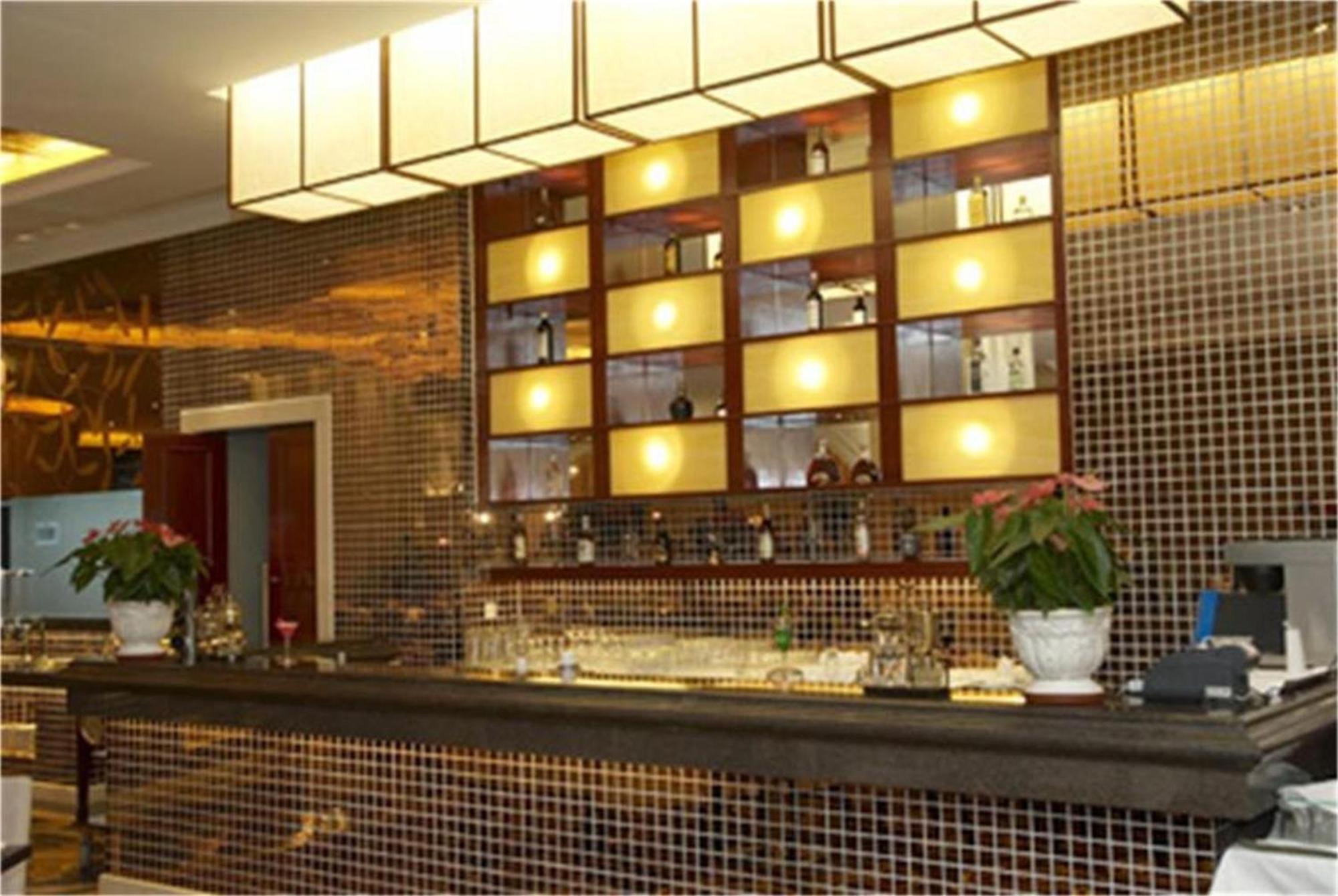 Royal Century Hotel Shenzhen Exterior photo
