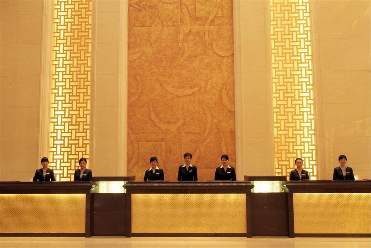 Royal Century Hotel Shenzhen Exterior photo